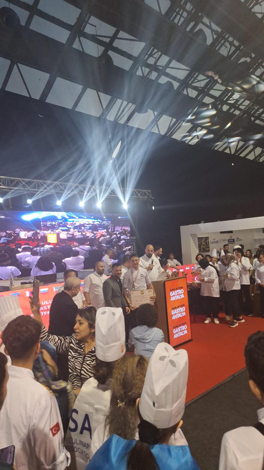 Genç Şefler Antalya’dan Madalyalarla Döndü